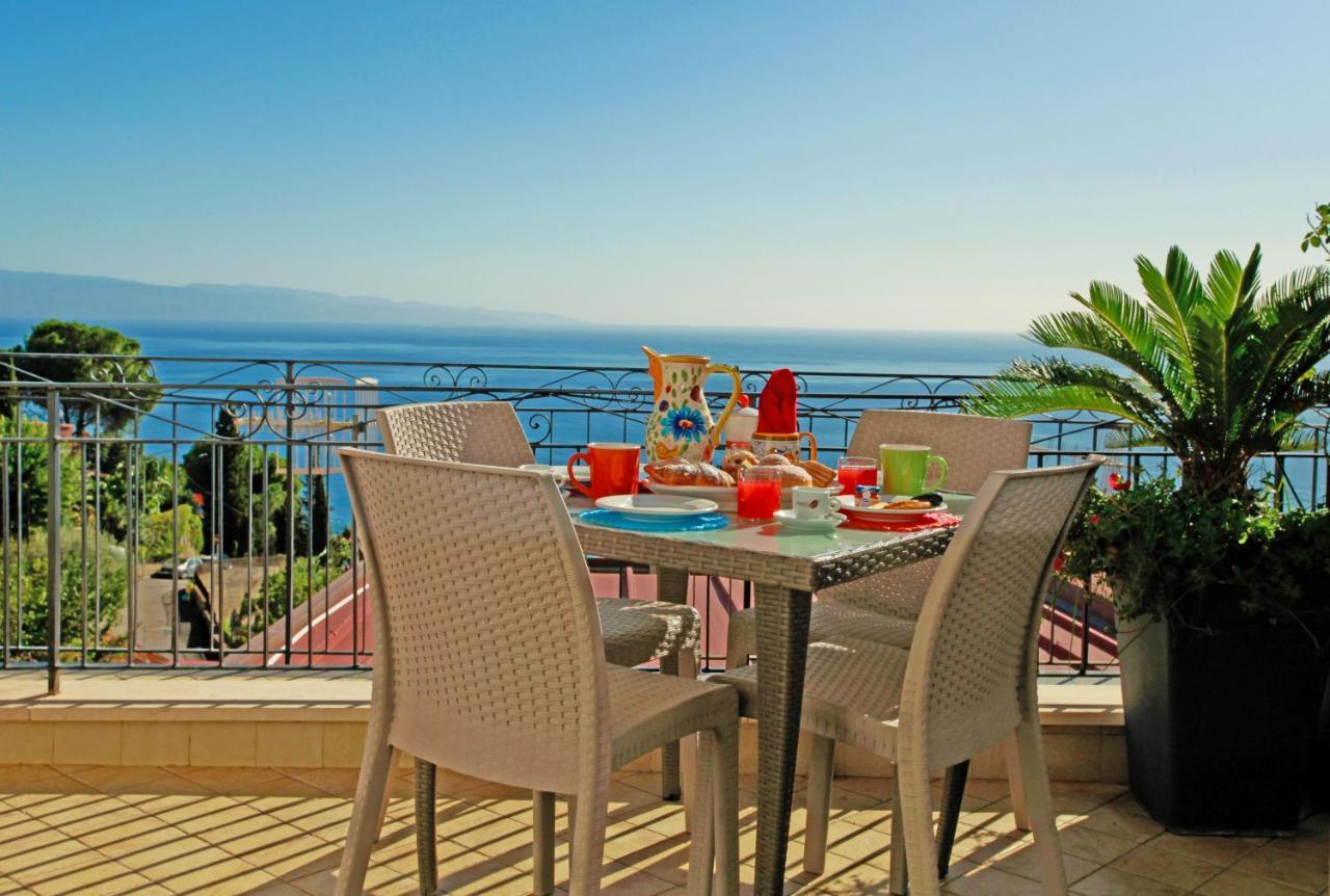Casa Cloe Appartement Taormina Buitenkant foto