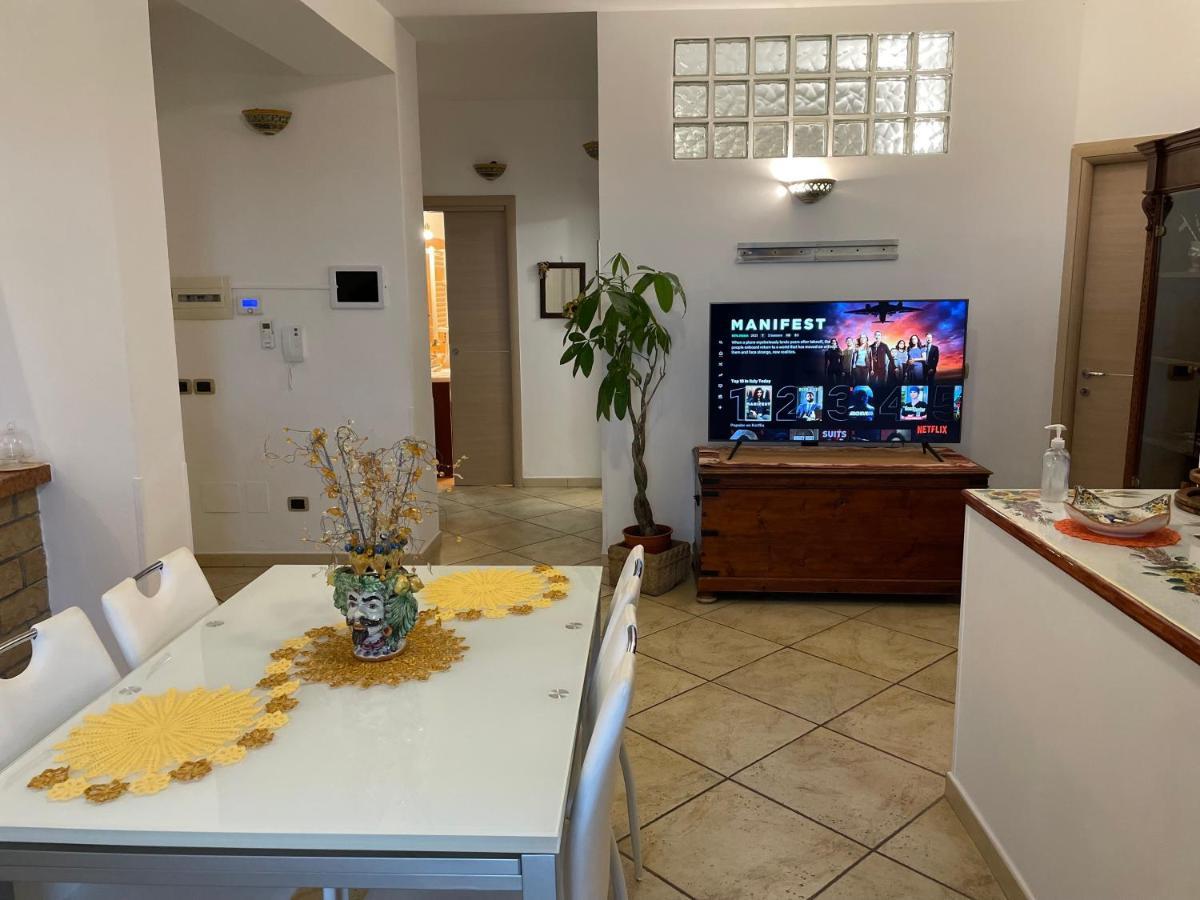 Casa Cloe Appartement Taormina Buitenkant foto